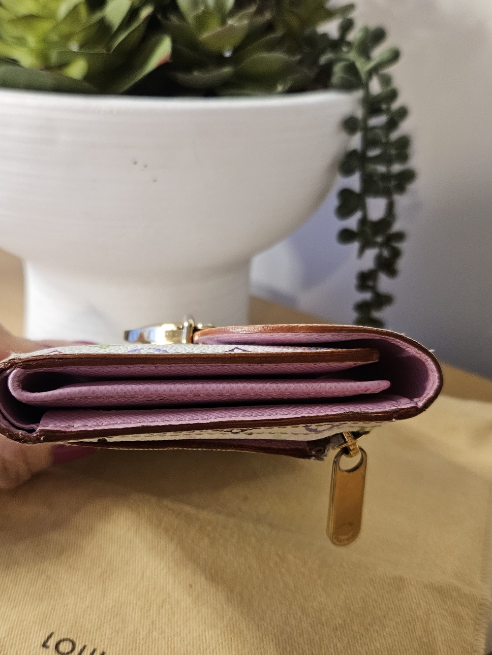 Louis Vuitton x Takashi Murakami White Multicolor Monogram Small Wallet 💖 - Picture 10 of 12